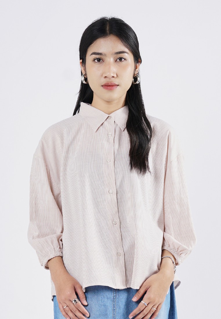 3Second Kemeja Bergaris Wanita Lengan Pendek Regular Fit Katun Polyester Tris HP-040425