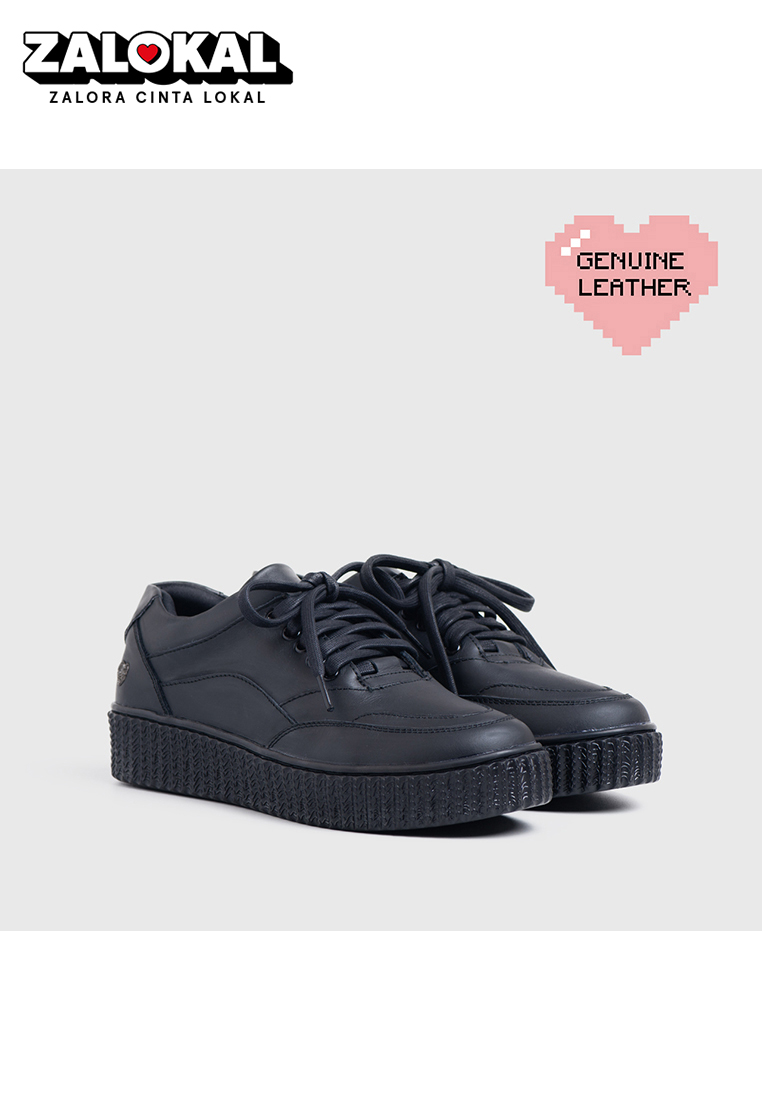 Adorableprojects Medalion Sneakers Genuine Leather Black