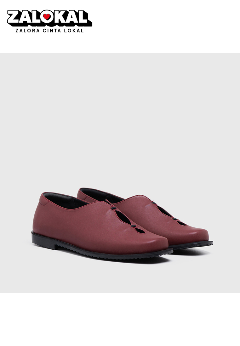 Adorableprojects Yashica Flat Shoes Maroon