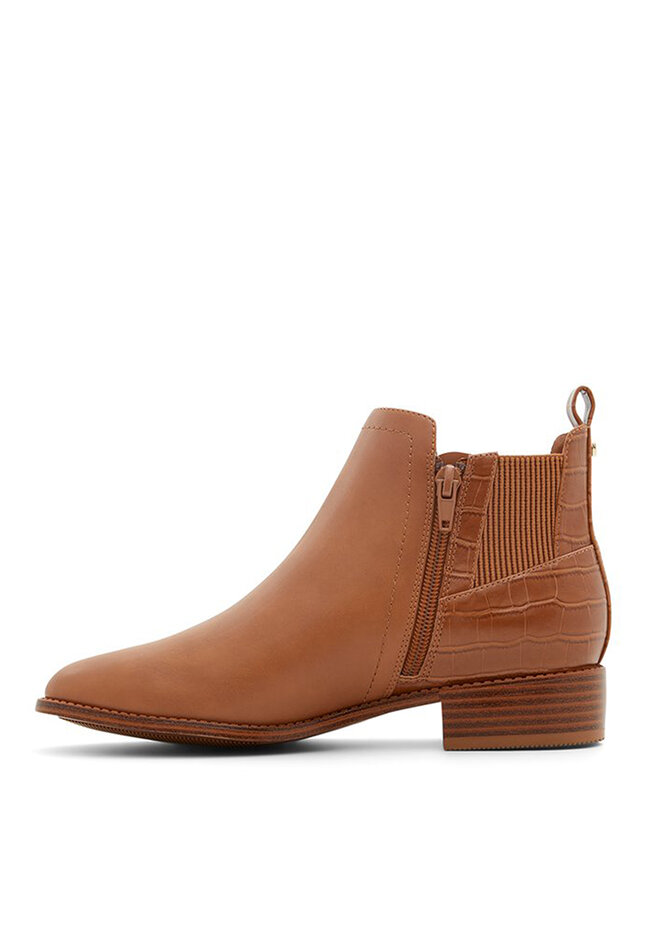 women's flat boots on sale