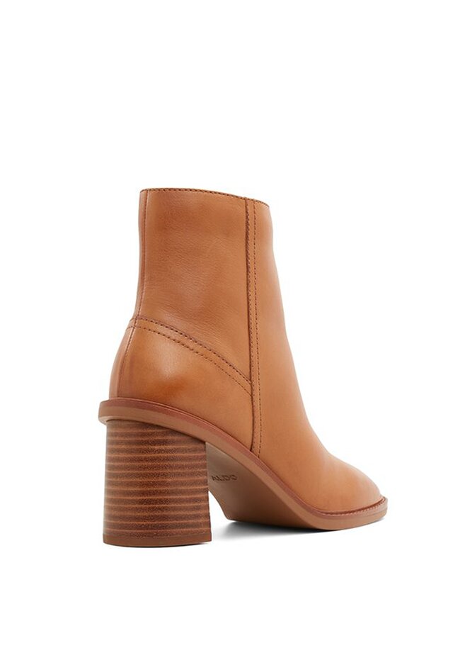 vegetable tanned leather boots