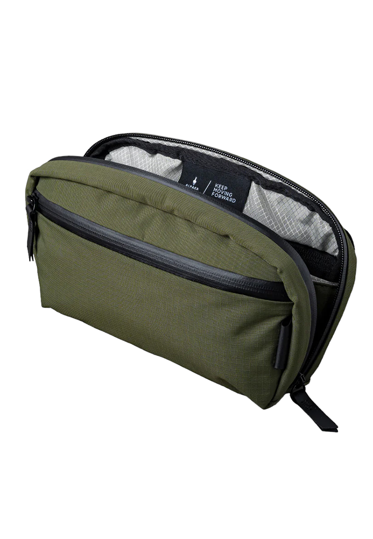 Alpaka Toiletry Bag - Green