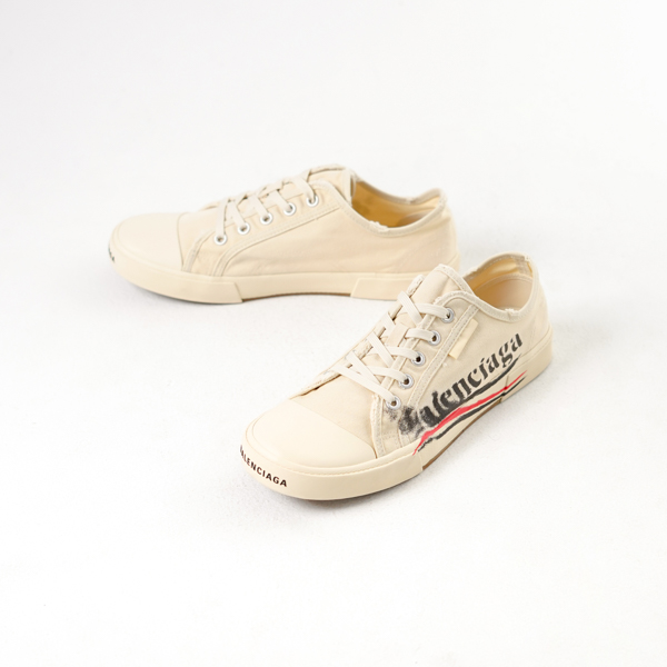 Balenciaga Sepatu BALENCIAGA PARIS GRAFFITI SPRAY BLACK CREAM LOW SNEAKER 100% ORIGINAL