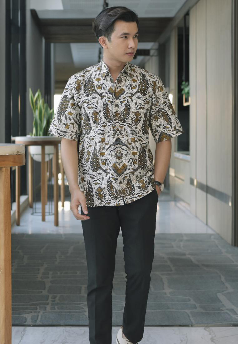 Batik Talenta Exclusive kemeja batik pria lengan panjang batik garuda white