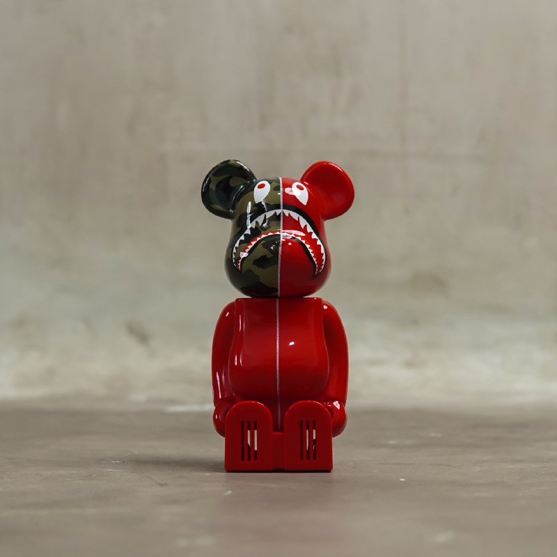 BE@RBRICK BAPE X BEARBRICK SHARK CAMO RED FRAGRANCE 100% ORIGINAL