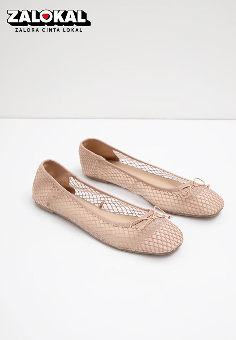 Berrybenka Label Sofia Mashina Mesh Flat Beige