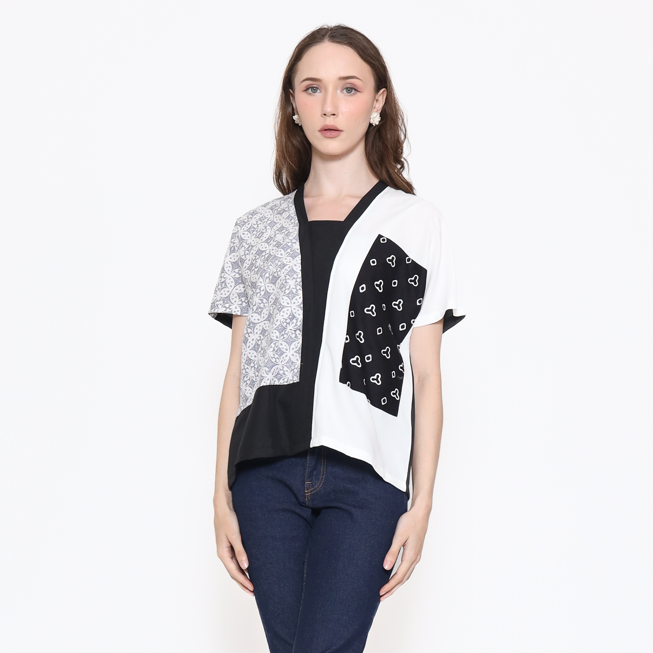 bhatara batik Blouse Batik Wanita - Bhatara Batik Ria - Atasan Batik Modern Lengan Pendek