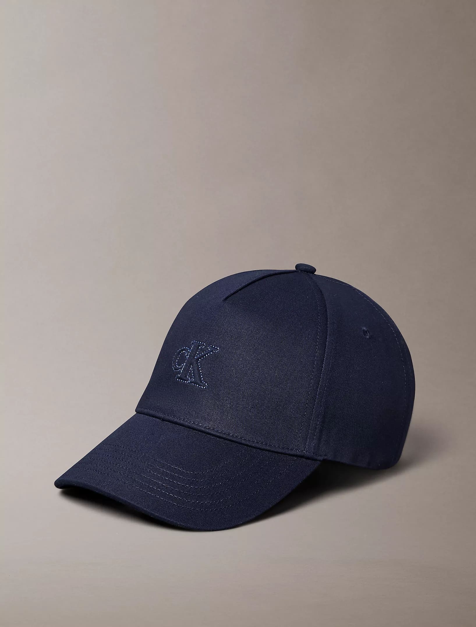 Calvin Klein - Monogram Shine Cap