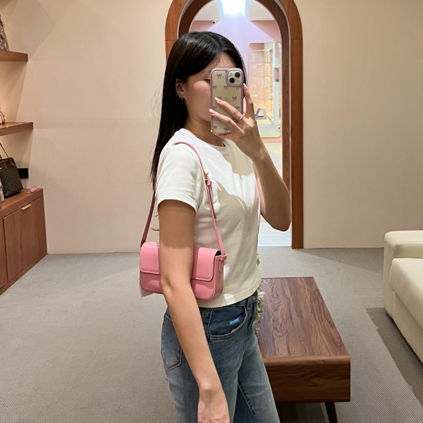 Celine Tas CELINE TRIOMPHE GHW ROSE PINK LEATHER SHOULDER BAG 100% ORIGINAL