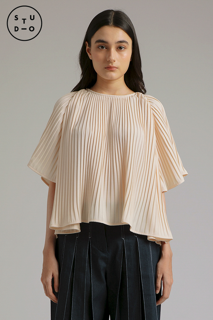 COTTONINK - Atasan Blouse Wanita Cream Heuvel #STUDIOFallWinter