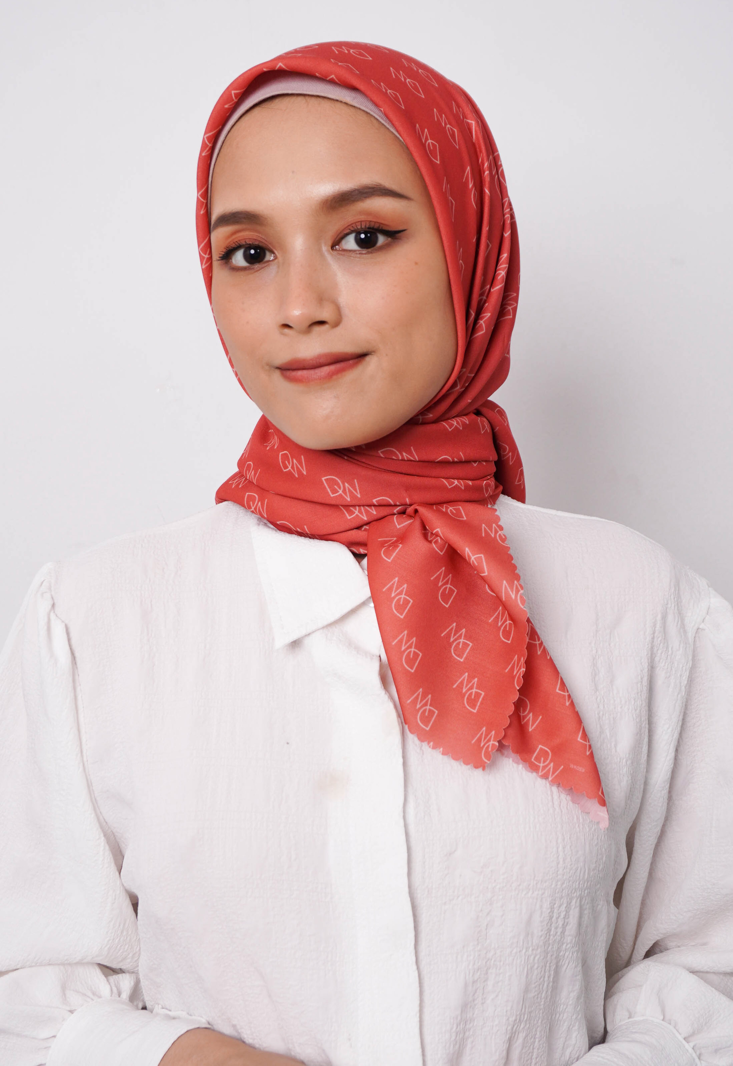 DAW Project WK061 Kerudung Segi Empat Warna Apricot Motif Premium Anti Mleyot Anti Kusut Anti Lecek 