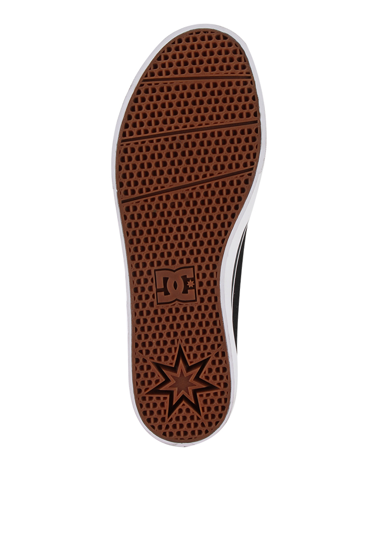 dc shoes tan