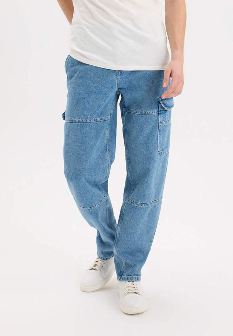 DeFacto Comfortable Fit Carpenter Jeans