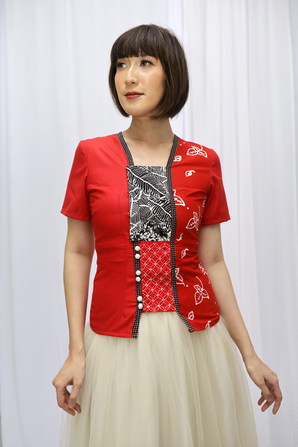 DhieVine Batik Hiranya Cengkeh Merah Sashiko Kebaya
