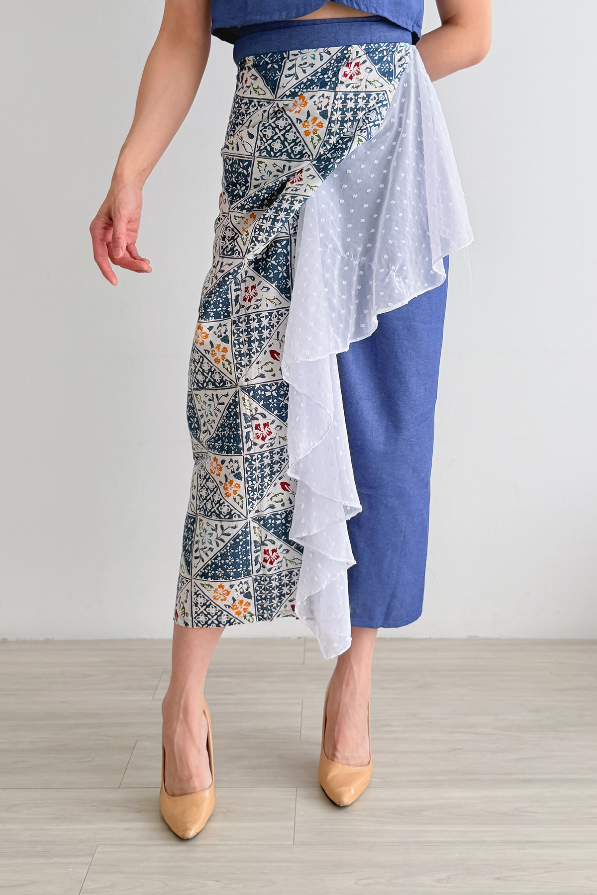 DhieVine Batik Andhika Frills Batik Kalyani Indigo Wrap Skirt Blue Draped Tulle Sarong Rok Lilit Bat