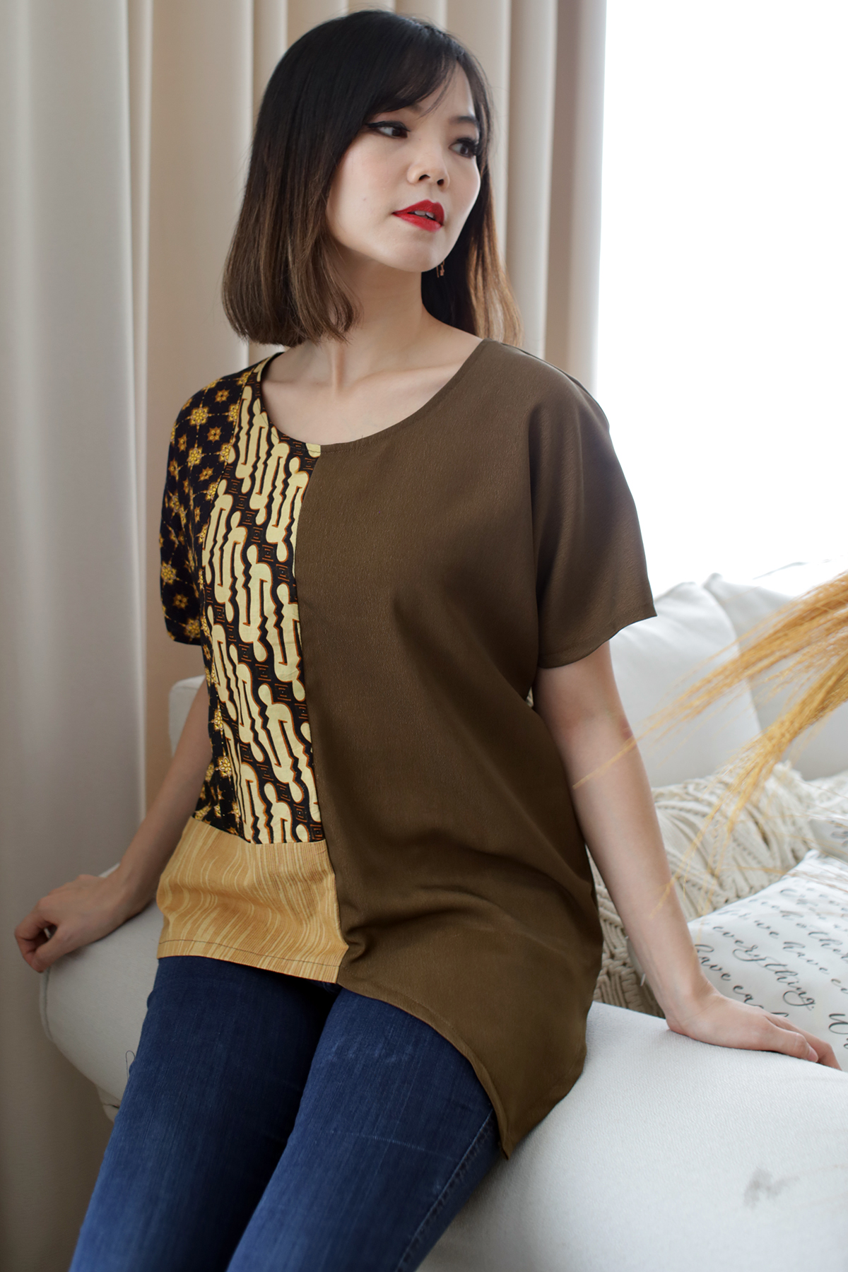 DhieVine Batik Dianti Patchwork Sogan Batik Blouse