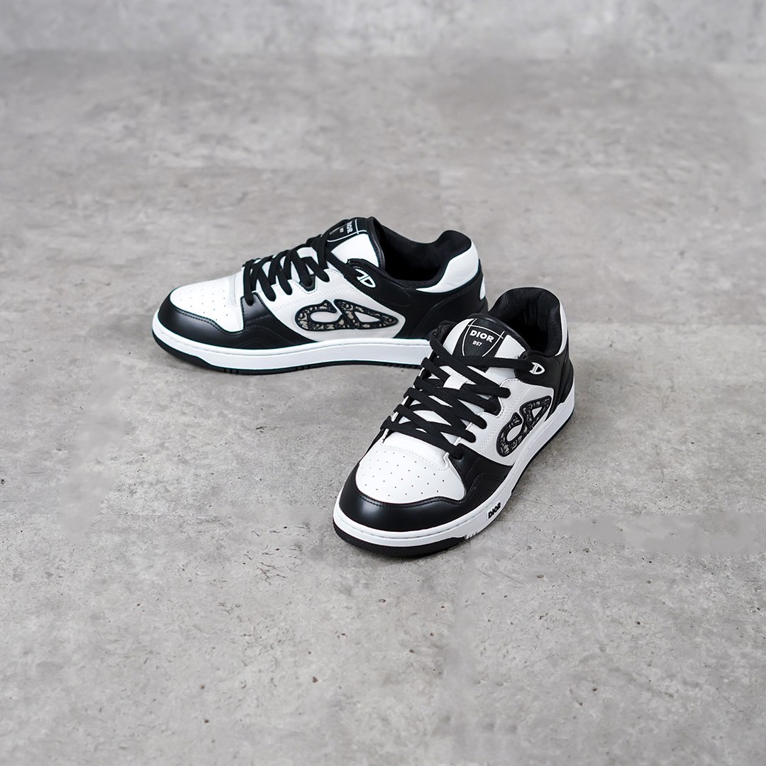 Dior Sepatu CHRISTIAN DIOR B57 CD OBLIQUE WHITE BLACK SNEAKER 100% ORIGINAL