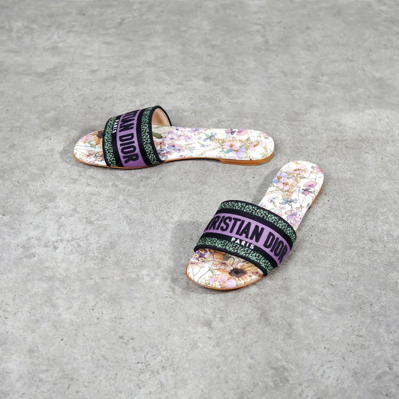 Dior Sandal CHRISTIAN DIOR DWAY FLORAL LILLAC MULTI SANDAL 100% ORIGINAL