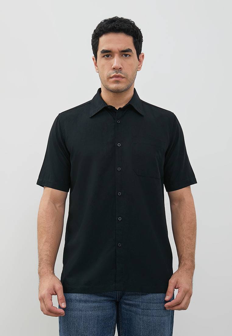 DUST Kemeja Rylan Hitam (DM.1454)
