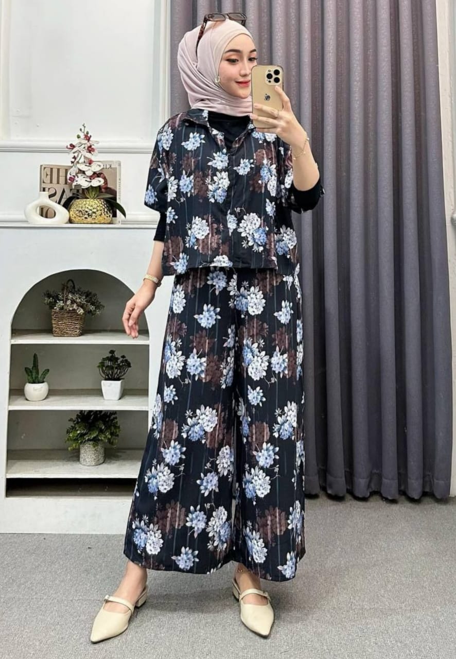 Elegant Batik Setelan Kulot Crop Jumbo Hitam Bunga Biru Premium Modern MYA
