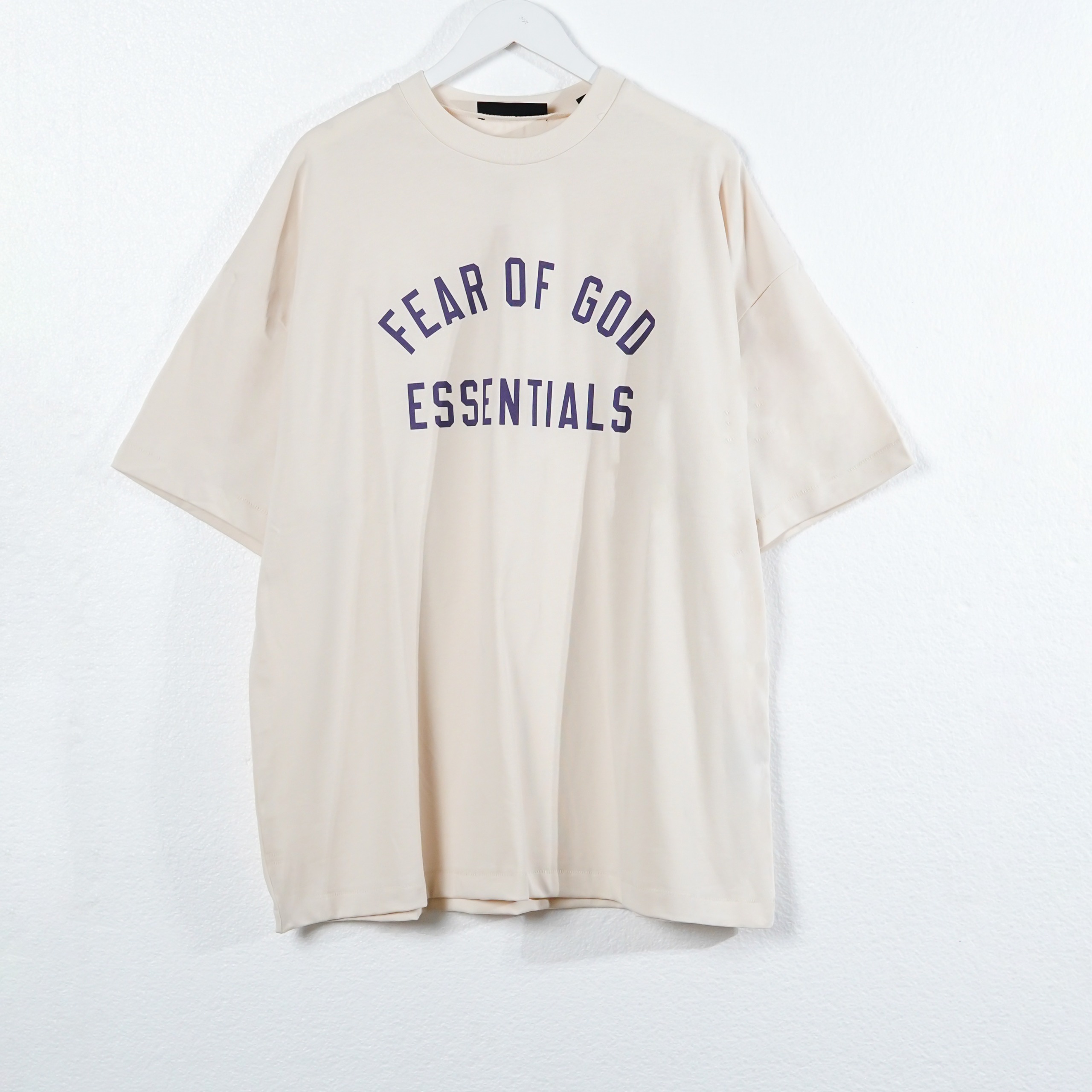 ESSENTIALS Kaos ESSENTIALS FEAR OF GOD EXCLUSIVE SHELL TSHIRT 100% ORIGINAL