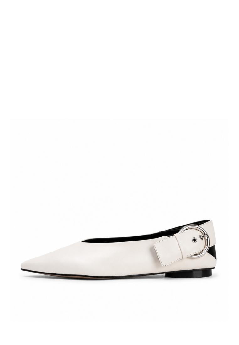EVIGI Flat Shoes Wanita Pointed Toe Gesper Ring Off White