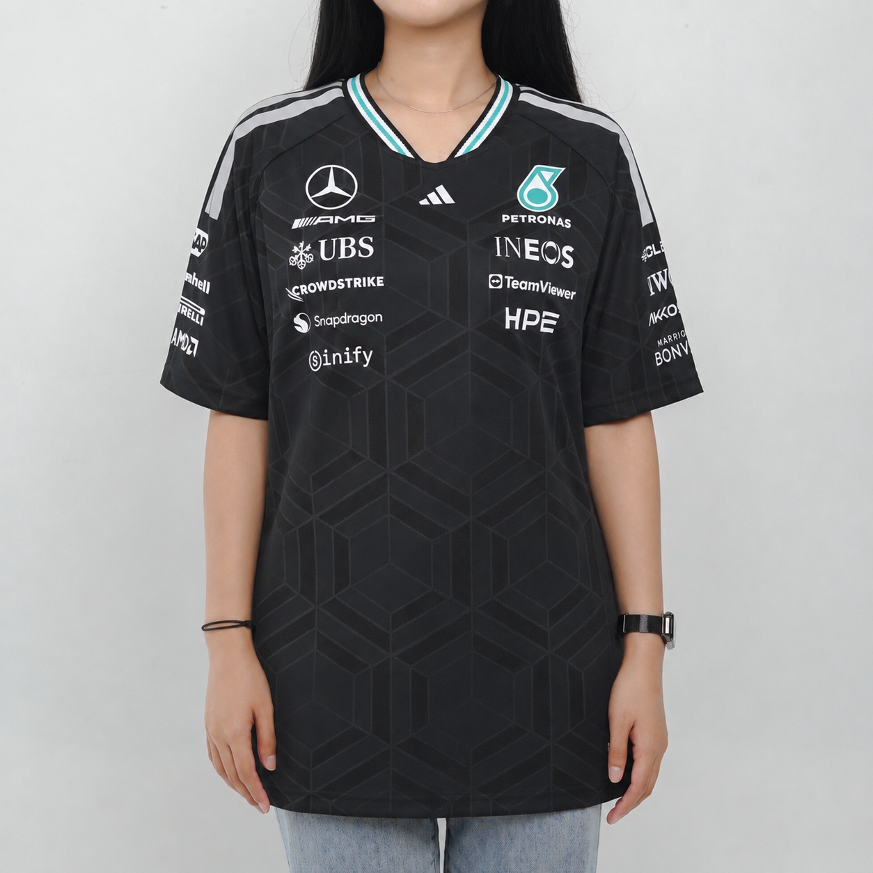 F1 Kaos F1 FORMULA ONE PETRONAS MERCEDES AMG BLACK DRIVER 2026 TSHIRT 100% ORIGINAL