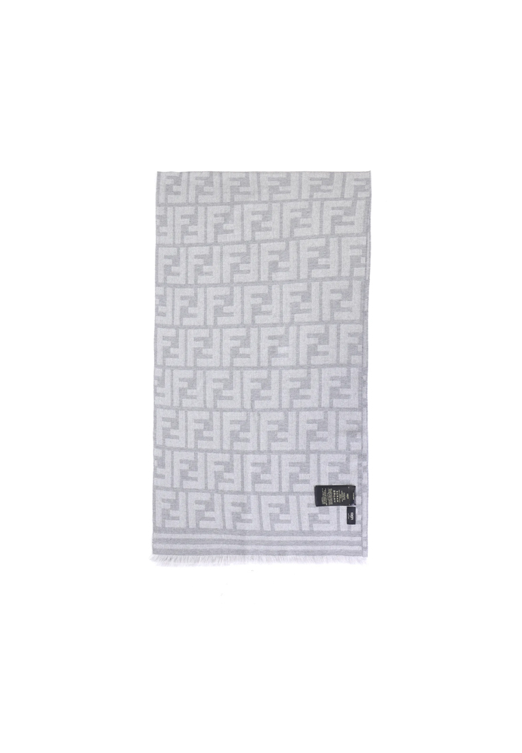 Fendi Men's Scarf in Grey FXS460 ASNA