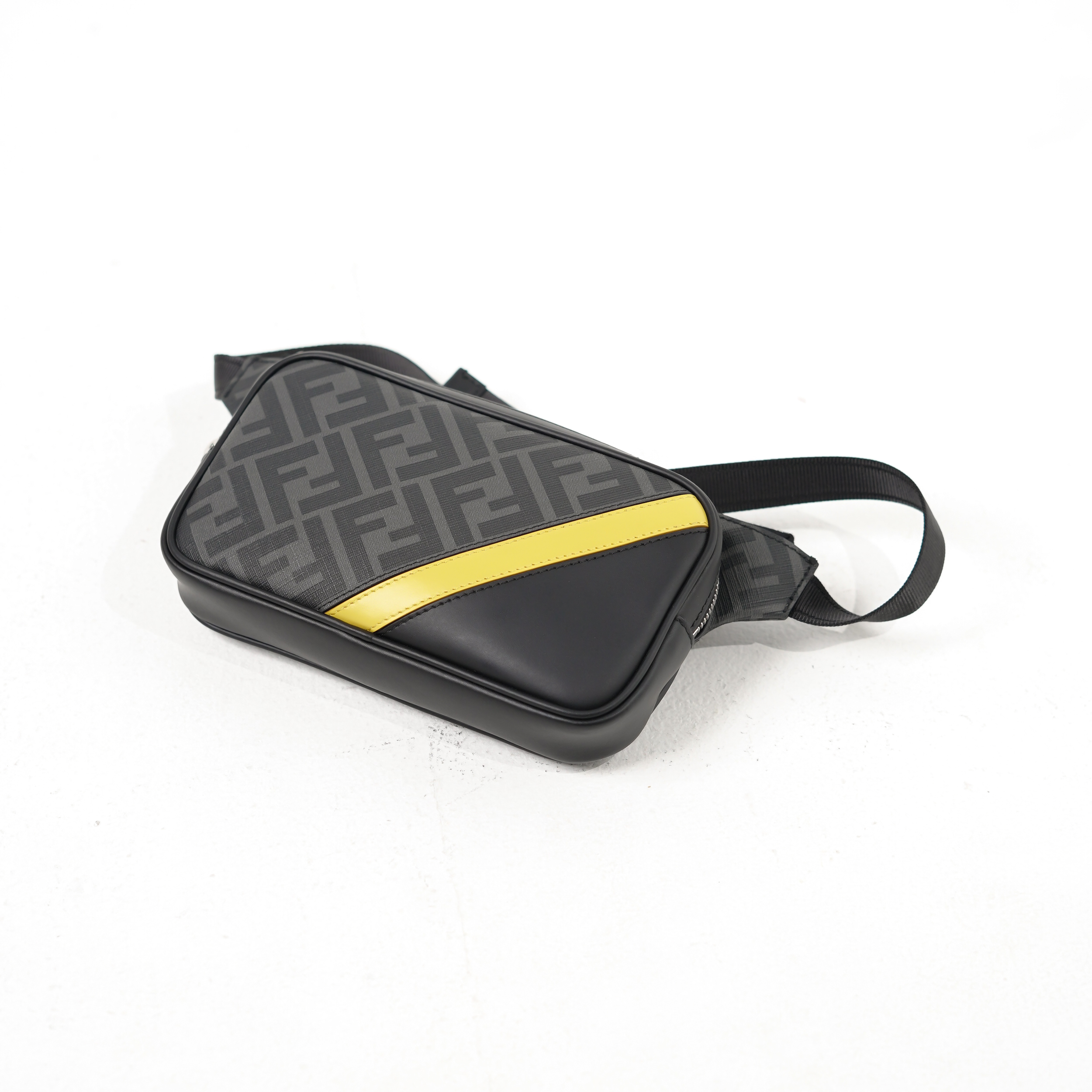 Fendi Tas FENDI FF DIAGONAL YELLOW BLACK SQUARE LEATHER WAIST BAG 100% ORIGINAL