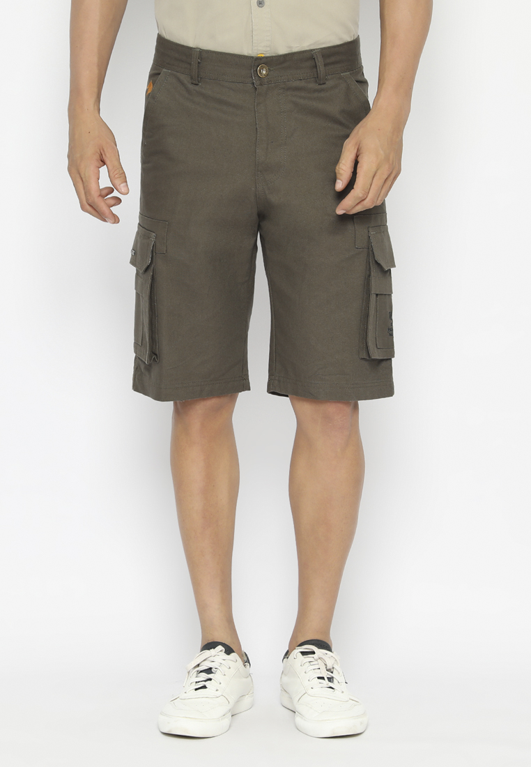 chino shorts vs cargo shorts