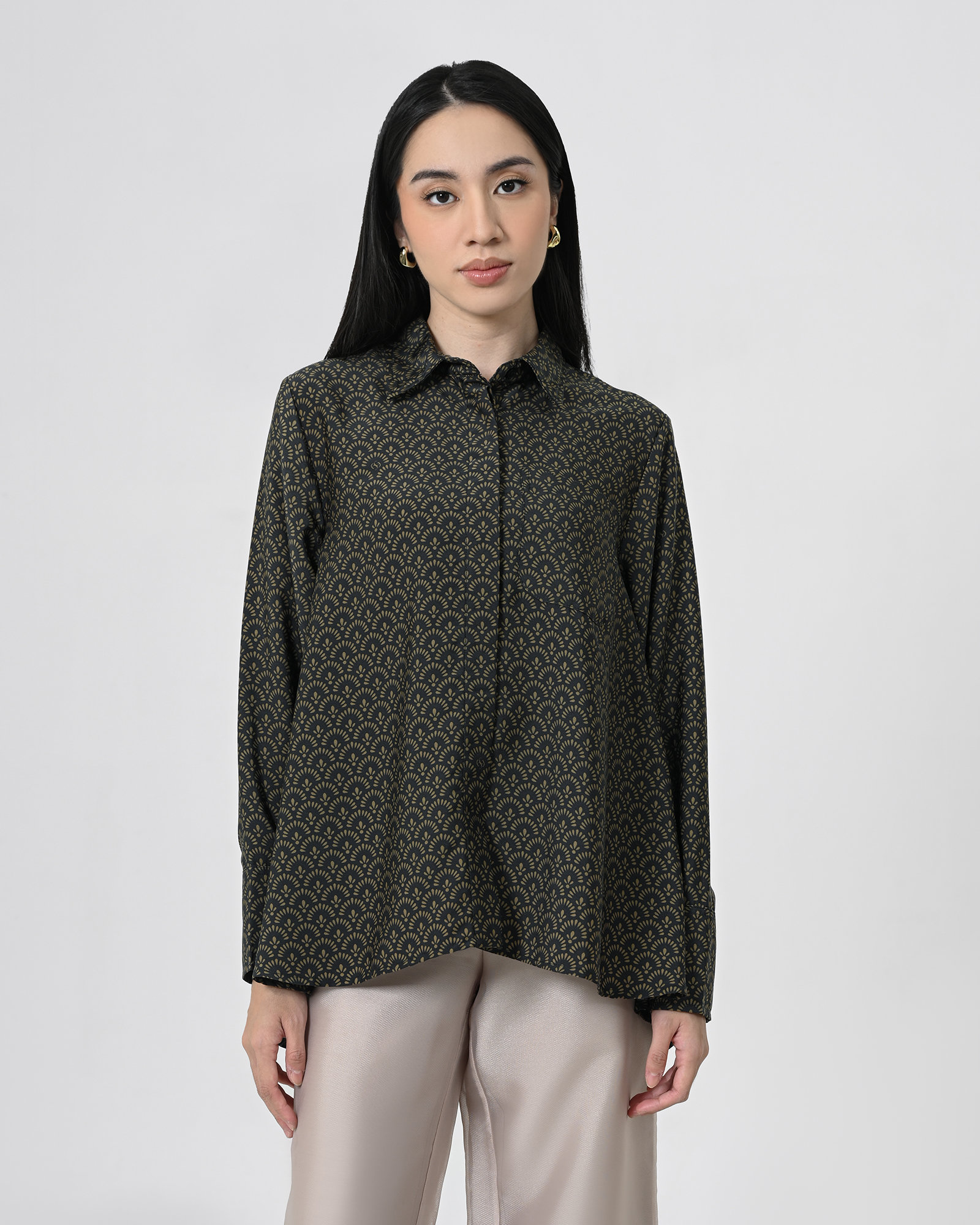 Geulis.id NOVERE SHIRT - ROYALBLUE