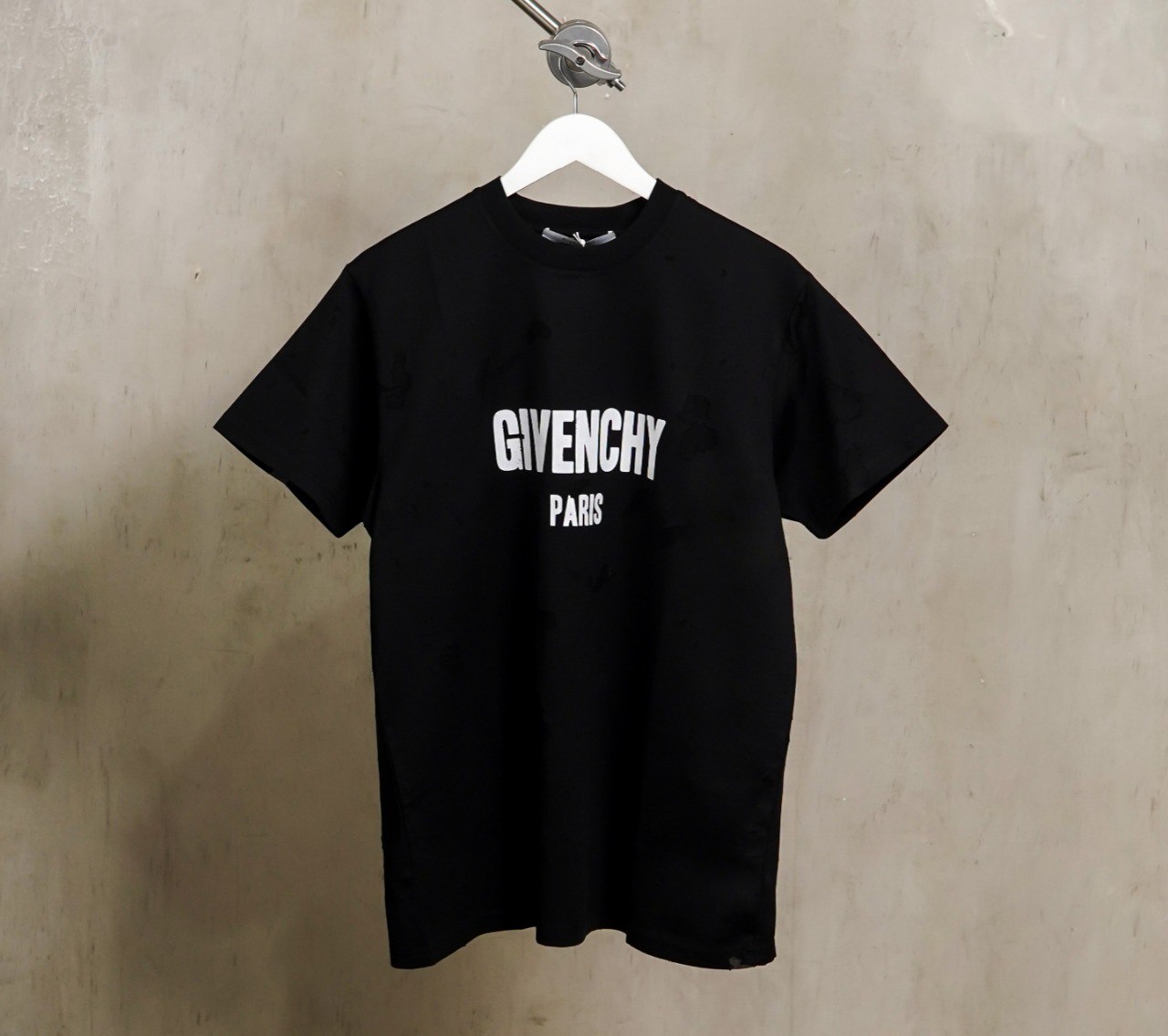 Givenchy Kaos GIVENCHY DISTRESSED SILK BLACK TSHIRT 100% ORIGINAL