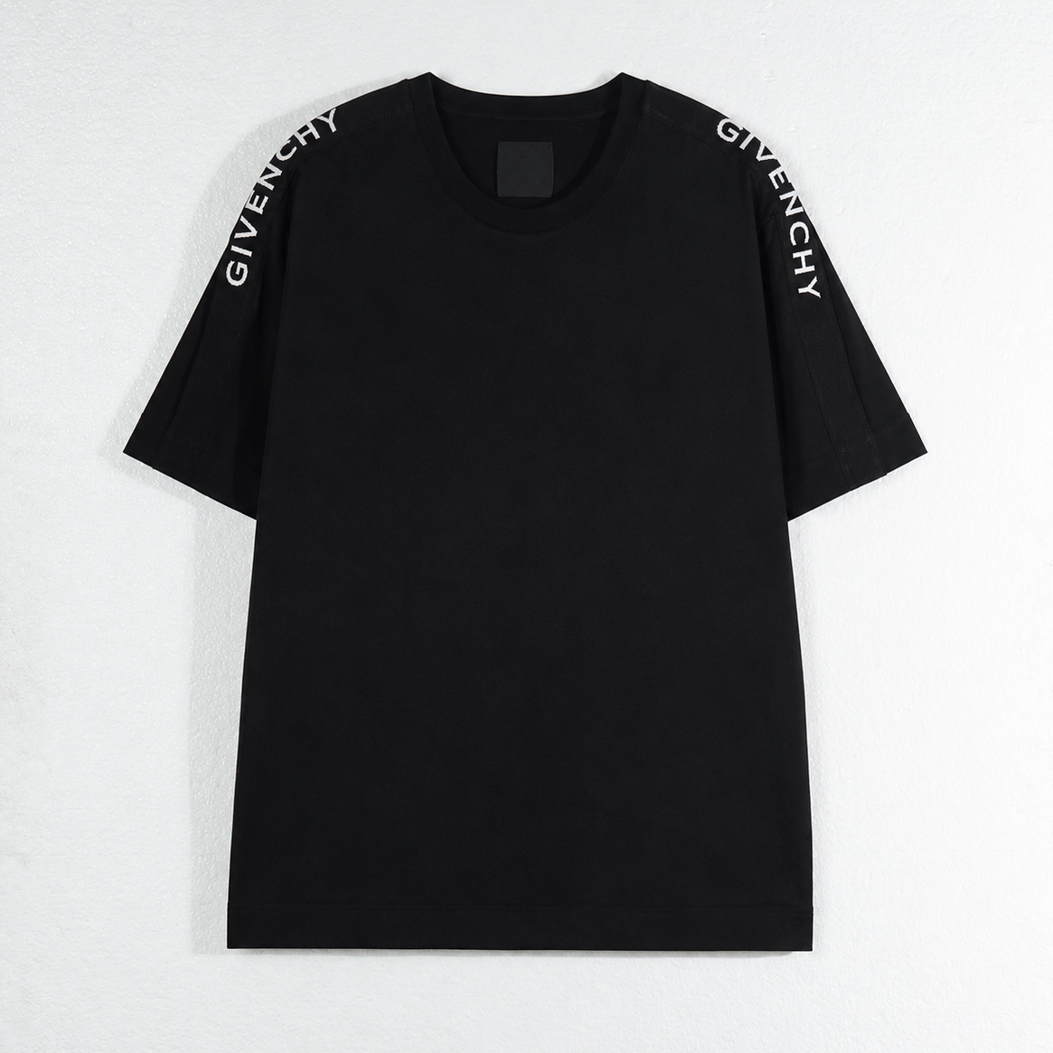 Givenchy Kaos GIVENCHY BAND TAPE SHOULDER WHITE BLACK TSHIRT 100% ORIGINAL