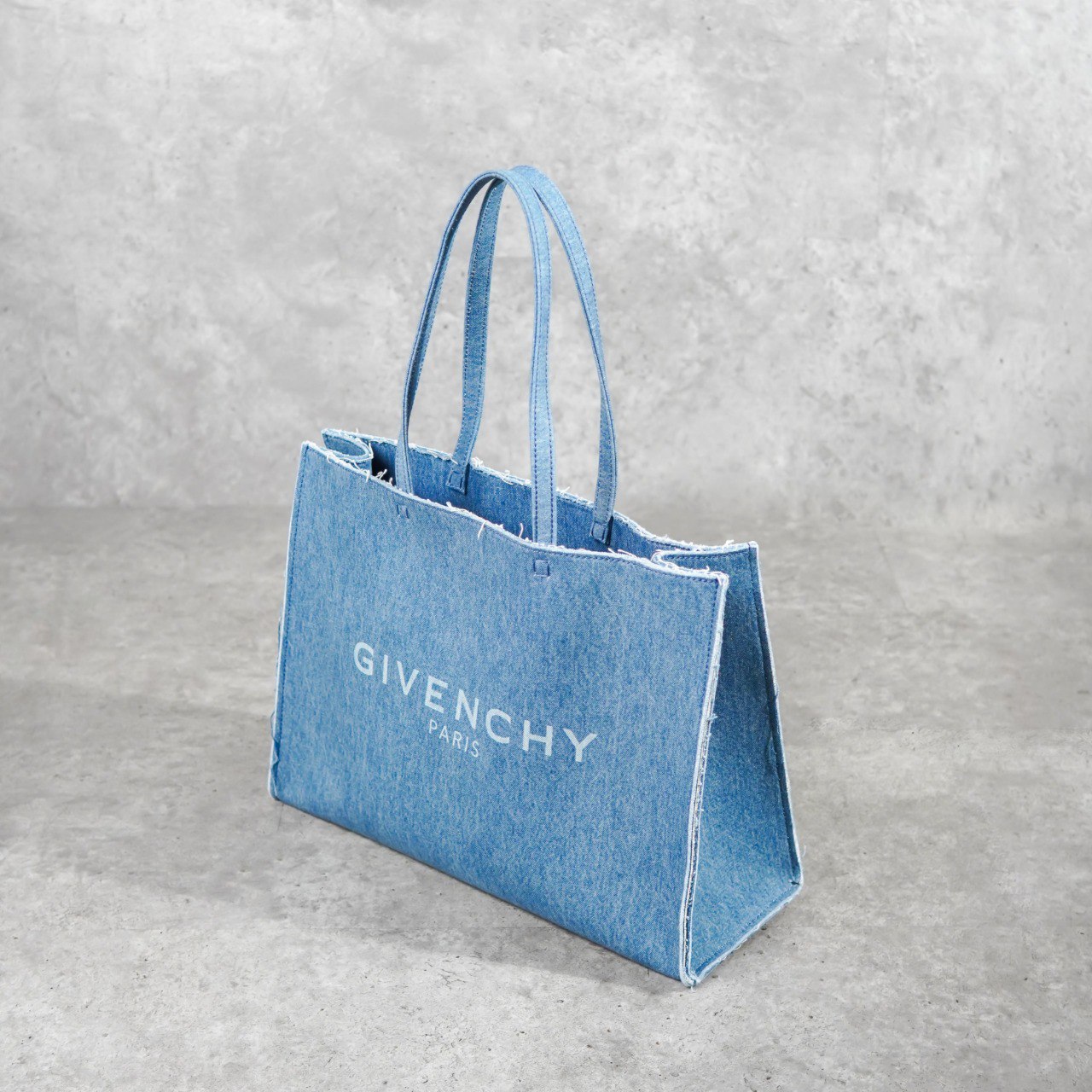 Givenchy Tas GIVENCHY BLUE DENIM TOTE BAG WITH LONG STRAP MEIDUM 100% ORIGINAL
