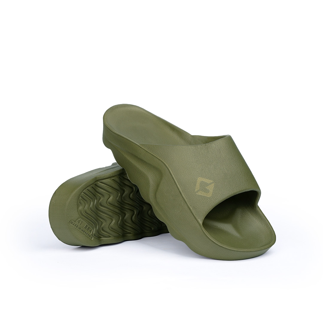 Gloaming Slip On Elysium Green Sandal