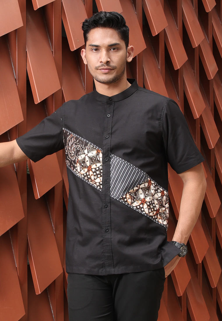 Hadinata Batik Koko Cap Pendek Farel Black Raya Series
