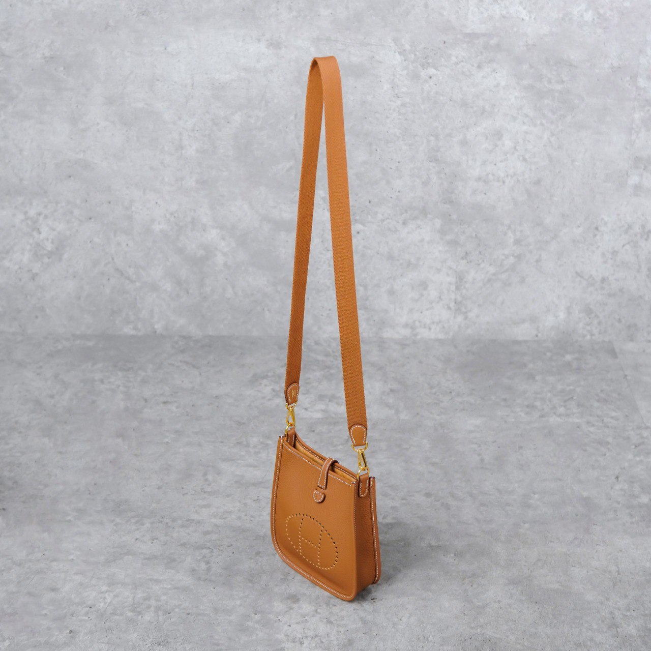 Hermès Tas HERMES EVELYN 16 GOLD W STAMP SHOULDER BAG MINI 100% ORIGINAL