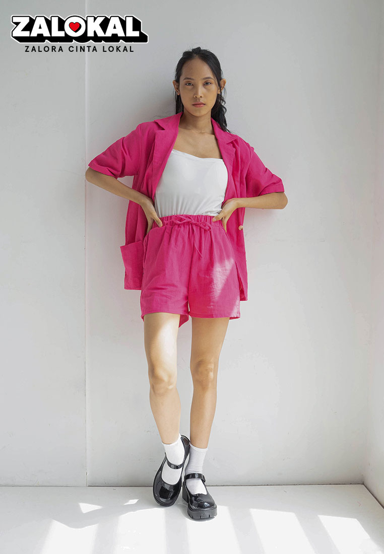 House of Cuff Houseofcuff Meadow Set in Pink Fuschia Setelan Blazer & Celana Pendek Linen