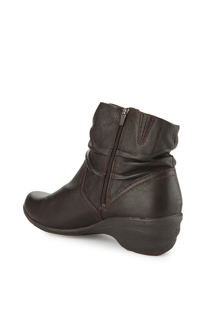 hush puppy black ankle boots