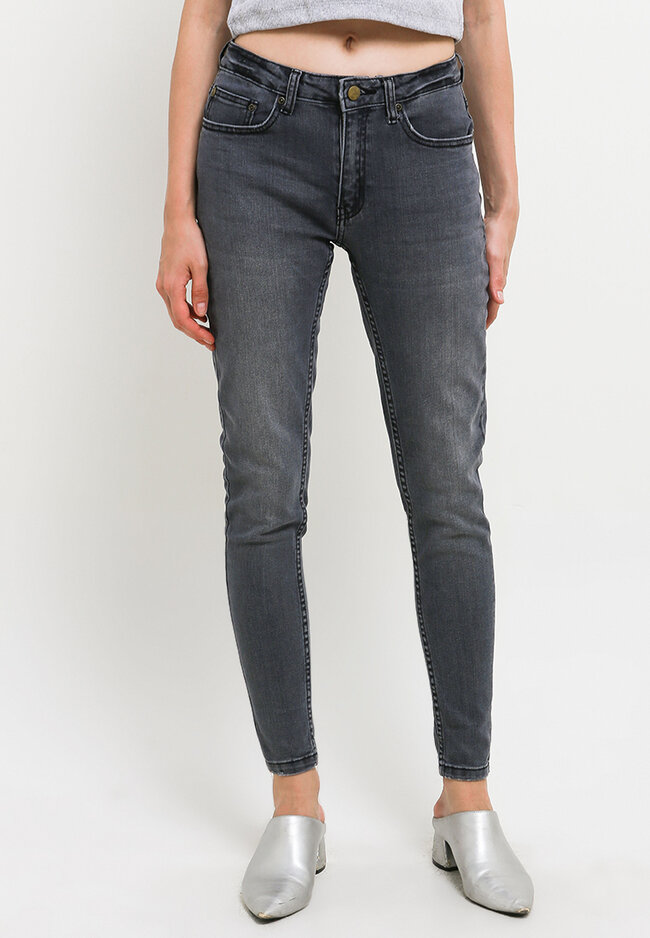 Jual Skinny Jeans Wanita Terbaru | ZALORA Indonesia ®