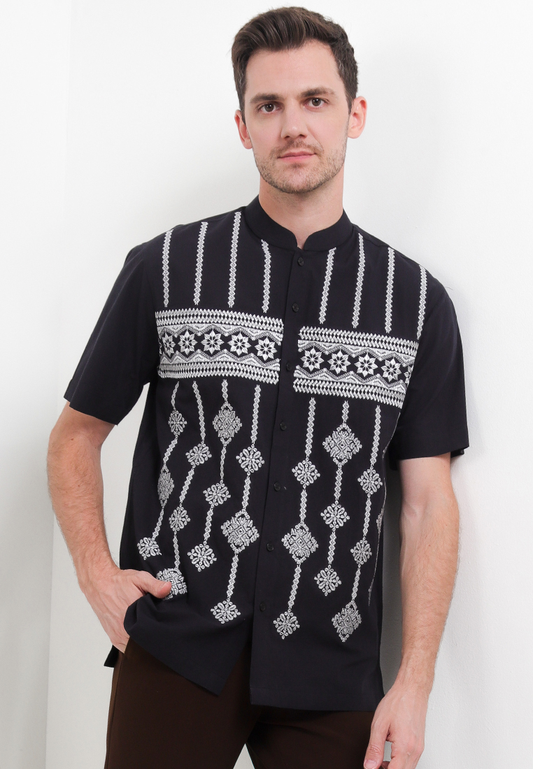 Intresse Tarangini Hitam Lengan Pendek Baju Koko