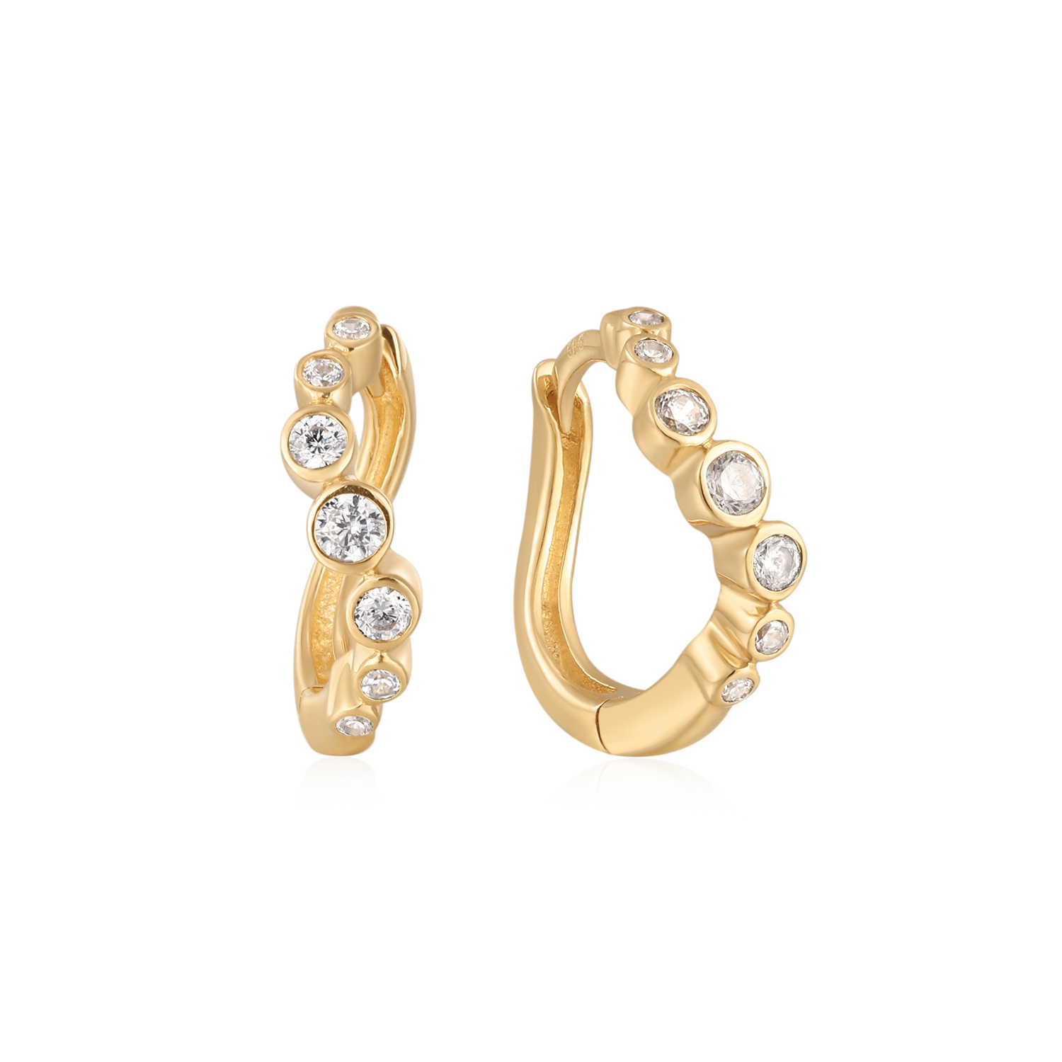 ISAGO Wave Bezel Diamond Huggies