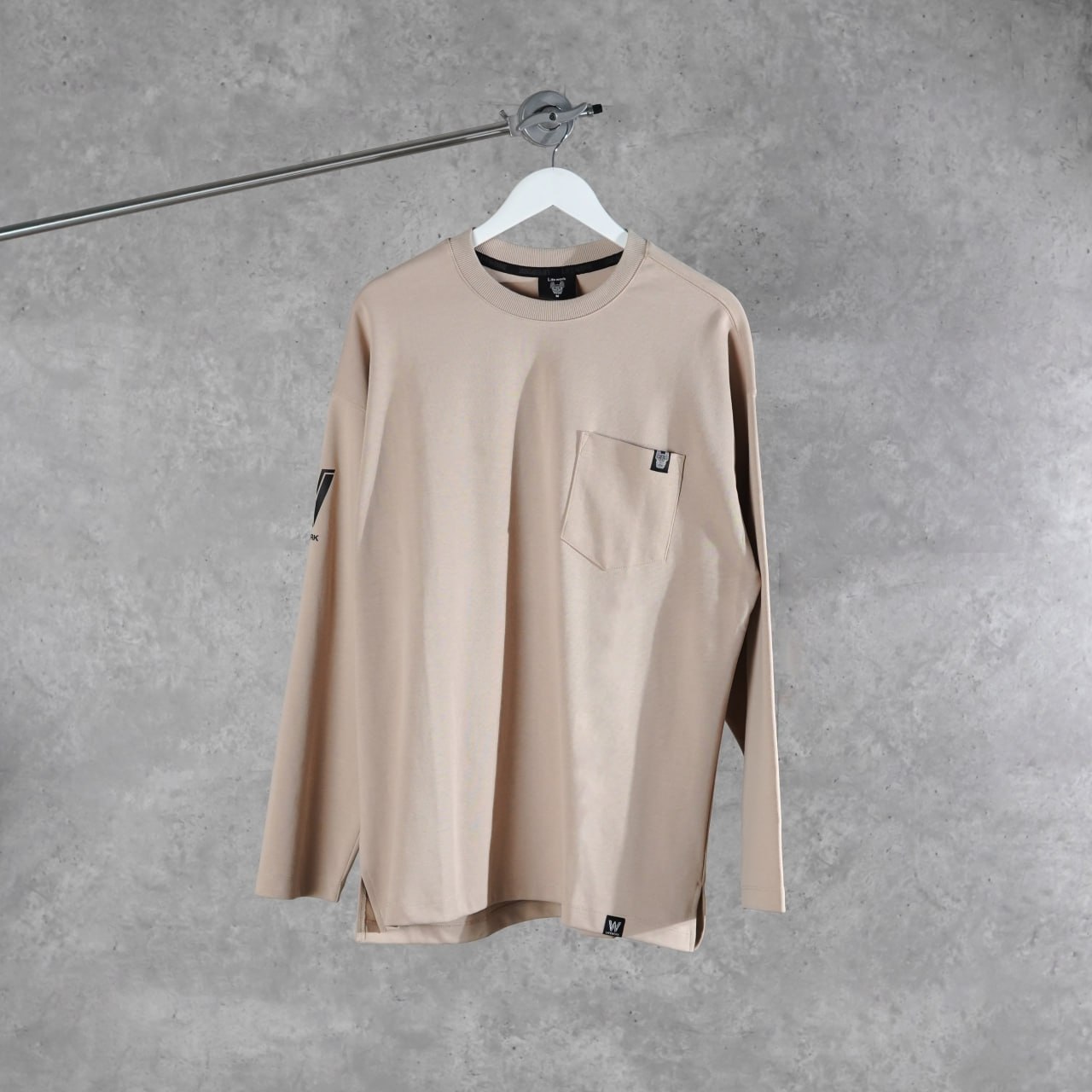 LIFEWORK Kaos LIFE WORK W SLEEVE POCKET BEIGE LONG TSHIRT 100% ORIGINAL