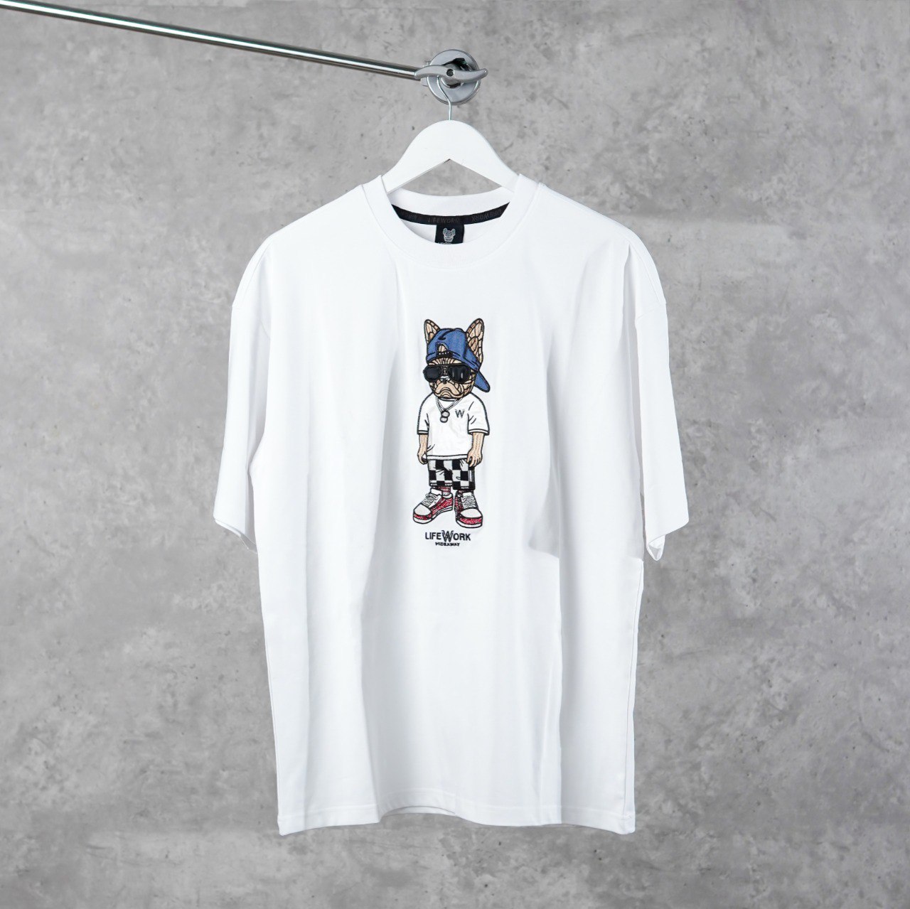 LIFEWORK Kaos LIFE WORK HIDEAWAY RADOG HYPE EMBROIDERY WHITE TSHIRT 100% ORIGINAL
