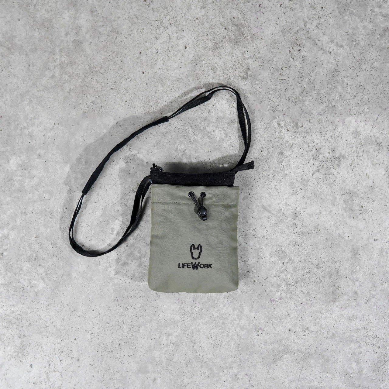 LIFEWORK Tas LIFE WORK RADOG OUTLINE EMBROIDERY BLACK KHAKI GREEN SLING BAG 100% ORIGINAL