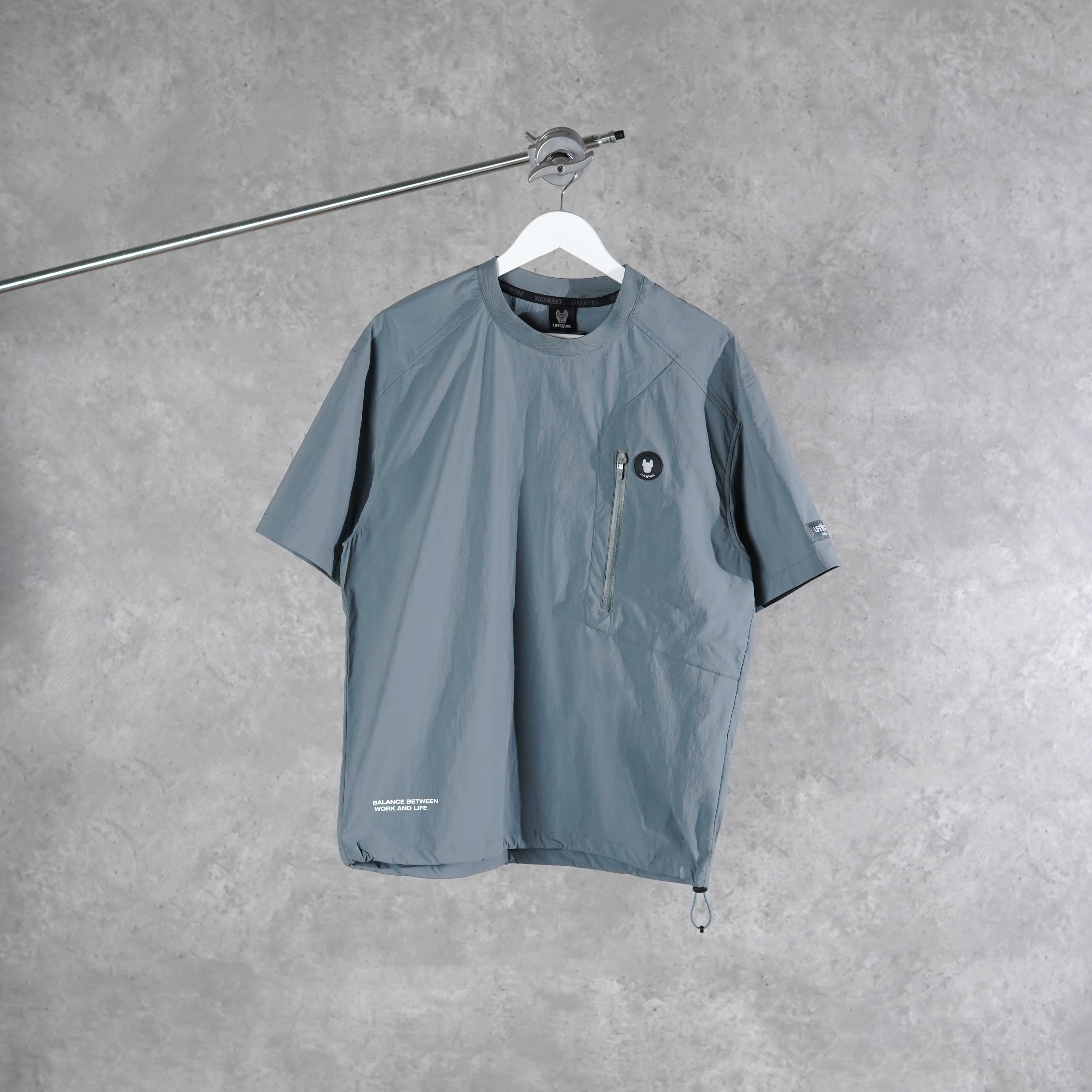 LIFEWORK Kaos LIFE WORK METAL LOGO ZIP POCKET BLUE TSHIRT 100% ORIGINAL