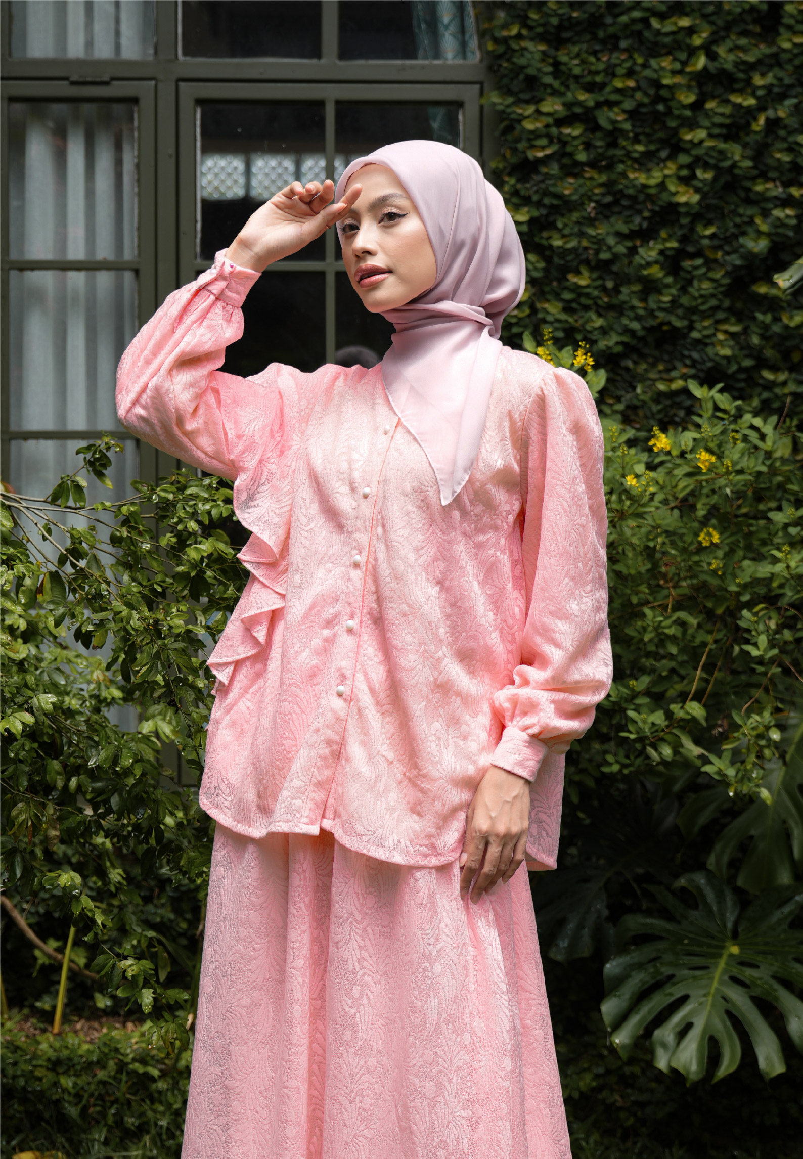 LISH Juwita Blouse - Peony