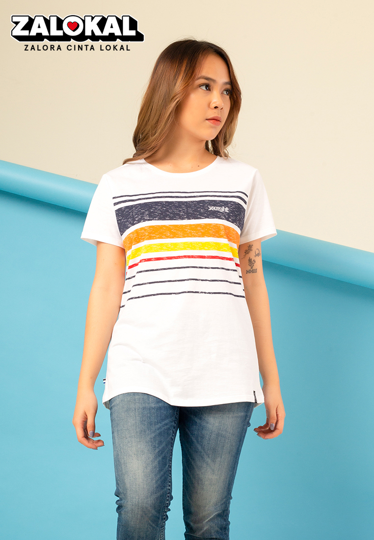 LITTLE X EIGHT Mom Amber T-Shirt