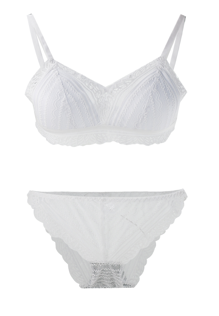 LLACES Lacey Bra & Panty Set
