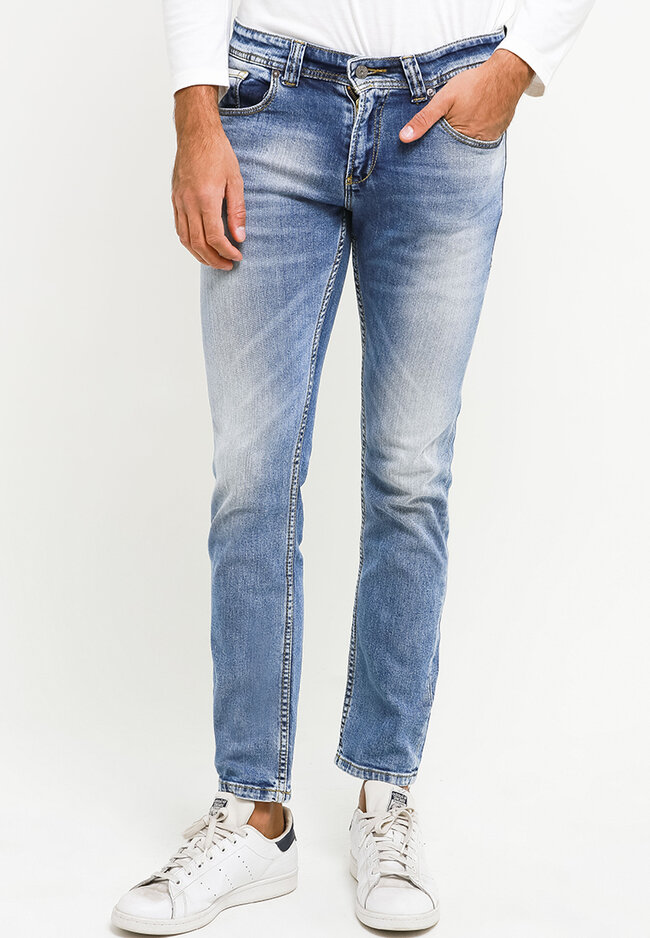 Jeans Slim Pria - Belanja Jeans Slim Online | ZALORA Indonesia